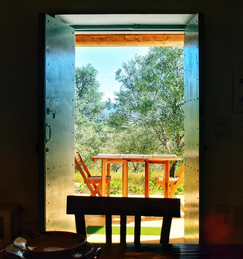 La Casa Del Cancello Di Borgo Carbone Locri Dış mekan fotoğraf